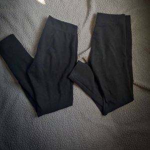 2 pairs of Lou & Grey leggings black/gray (S)